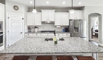 406 Plantation Ct, Carlsbad, NM 88220