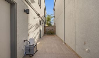 2825 Crusader St, Alameda, CA 94501