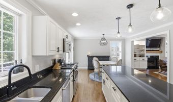 37 Hemlock Dr, Ayer, MA 01432