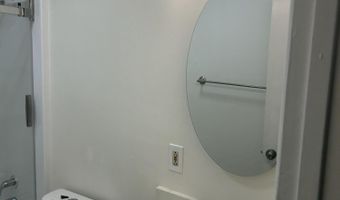 18 Voorhees St 1, Amsterdam, NY 12010