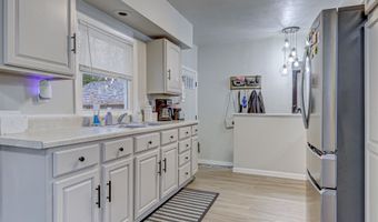 1631 N RACINE St, Appleton, WI 54911