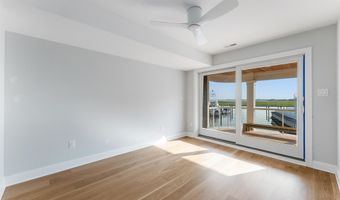805 21st St, Avalon, NJ 08202