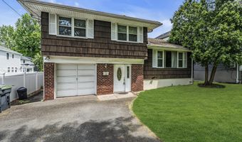 103 Hallberg Ave, Bergenfield, NJ 07621