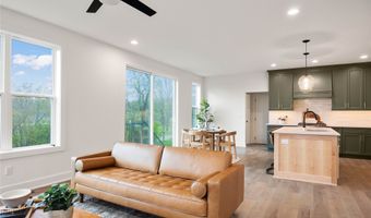980 Pelican Dr, Polk City, IA 50226
