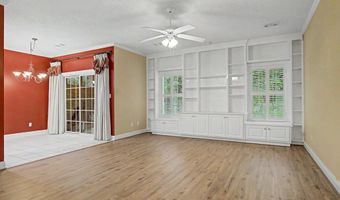 1911 Regalwood Dr, Albany, GA 31721