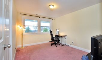 114 El Toro Dr, Bristol, CT 06010