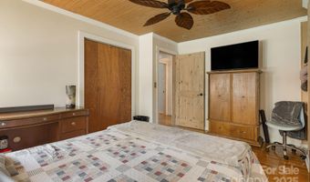244 Mcmahon Ln, Bakersville, NC 28705