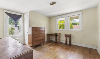 28 Davenport St, Augusta, ME 04330