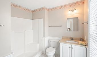 262 EVERGREEN Dr, Bayville, NJ 08721