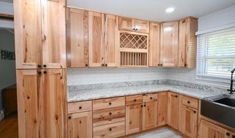 608 Academy St, Batesburg, SC 29006