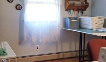 8 Nimbus Dr, Alloway, NJ 07462