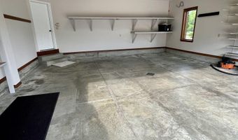3563 Franklin Dr, Auburn, IN 46706