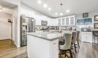 17993 Mondamon Rd, Apple Valley, CA 92307