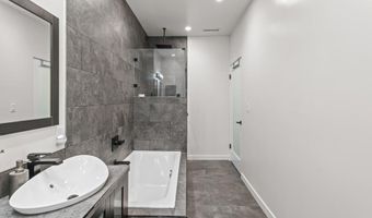 1818 New York Dr, Altadena, CA 91001