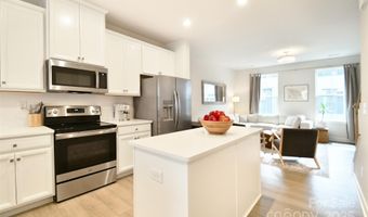 453 Spearfield Ln, Charlotte, NC 28205