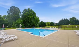 519 LOTHIAN Way 180, Abingdon, MD 21009