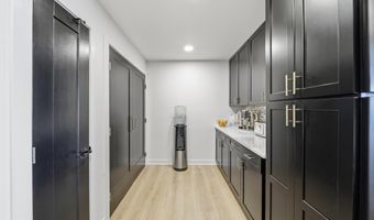 6101 EDSALL Rd 1805, Alexandria, VA 22304