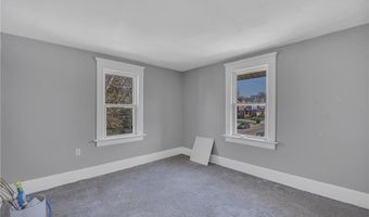 256 E York St, Akron, OH 44310