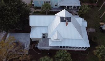 142 4th St, Apalachicola, FL 32320