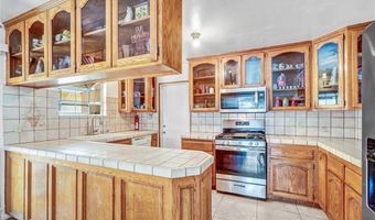 1101 S Clifpark Cir, Anaheim, CA 92805