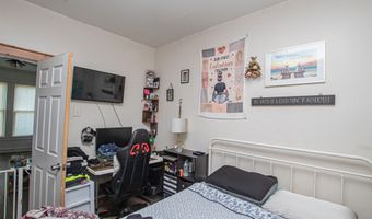 31 Dewitt St, Amsterdam, NY 12010