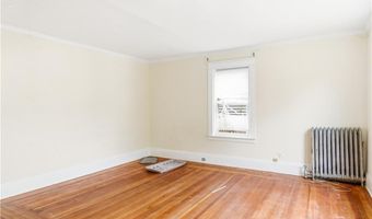 303 Narragansett St, Cranston, RI 02905