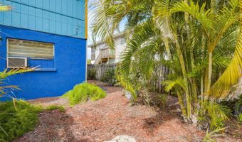 2917 AVENUE C, Holmes Beach, FL 34217