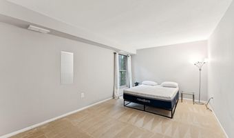 3376 WOODBURN Rd 23, Annandale, VA 22003