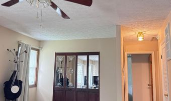 1554 Grattan Rd, Columbus, OH 43227