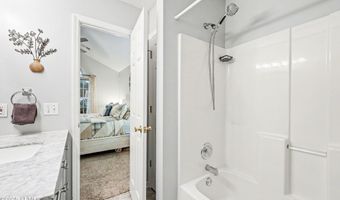 8 Ardmore Ave, Beaufort, SC 29907