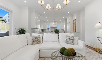 7705 HOLIDAY Ter, Bethesda, MD 20817