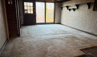 233 Horseshoe Dr, Adams Twp., PA 16046