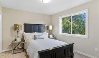 426 Taylor St, Anoka, MN 55303