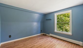 11 Outlet Rd, Augusta, ME 04330