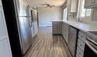 105 E 13TH St, Bayard, NE 69334