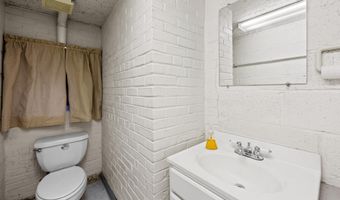 212 DUKE OF GLOUCESTER St, Annapolis, MD 21401