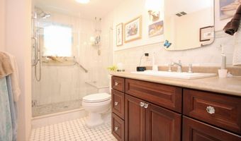 527 8th Ave, Belmar, NJ 07719