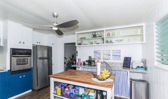 491 Kihapai St, Kailua, HI 96734
