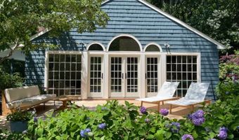 117 Squaw Rd, East Hampton, NY 11937