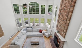 11 Dorothy's Way, Bedford, NH 03110