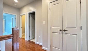 20649 DUXBURY Ter, Ashburn, VA 20147