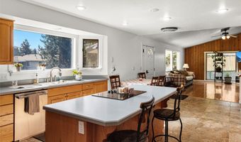 228 Lake Hills Ct, Bigfork, MT 59911