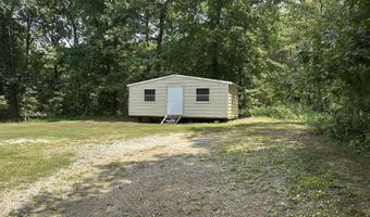 226 Fuller St, Blue Mountain, MS 38610