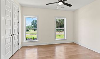 135 Oak Terrace Dr, Baldwin, GA 30511