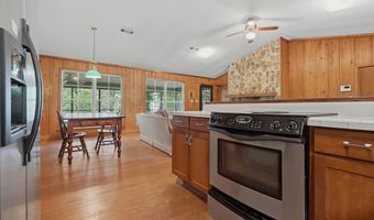 405 Lakeshore Dr, Bainbridge, GA 39819
