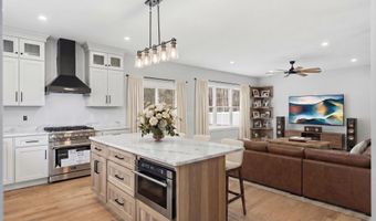 14 Stacey Ln 2, Chester, NH 03036
