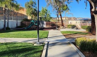 10439 Miracle Waters Ct, Spring Valley, CA 91977