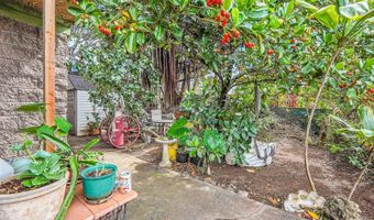 99-402 Aiealani Pl A, Aiea, HI 96701