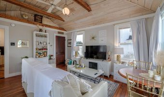 5 Bowles Ave, Bar Harbor, ME 04609