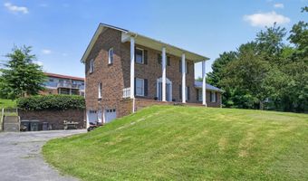 797 FALCON Dr NE, Abingdon, VA 24210